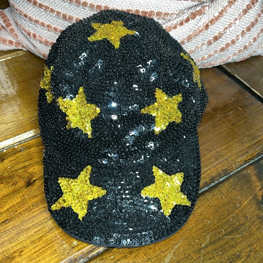 Vintage Sequin Star Cap Black‎ and Gold- OS
